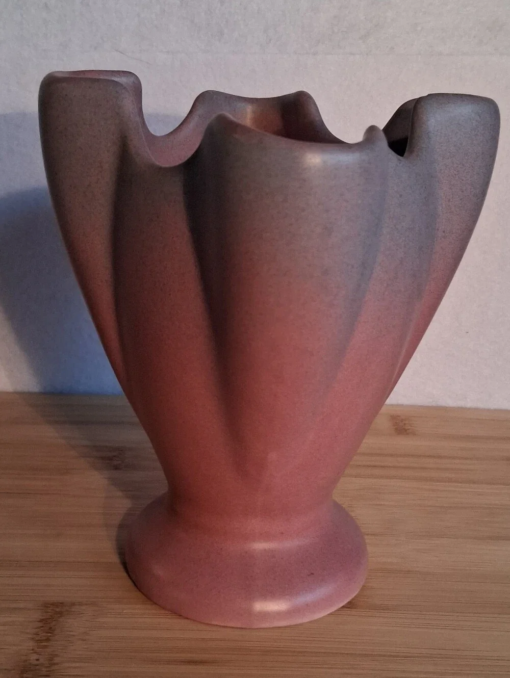 Vintage Niloak/Dickota Pottery Ozark Dawn Scalloped Vase